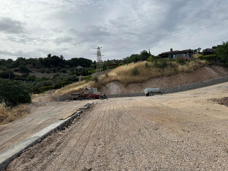 Çayırtepe traktör ve ekipman parkı