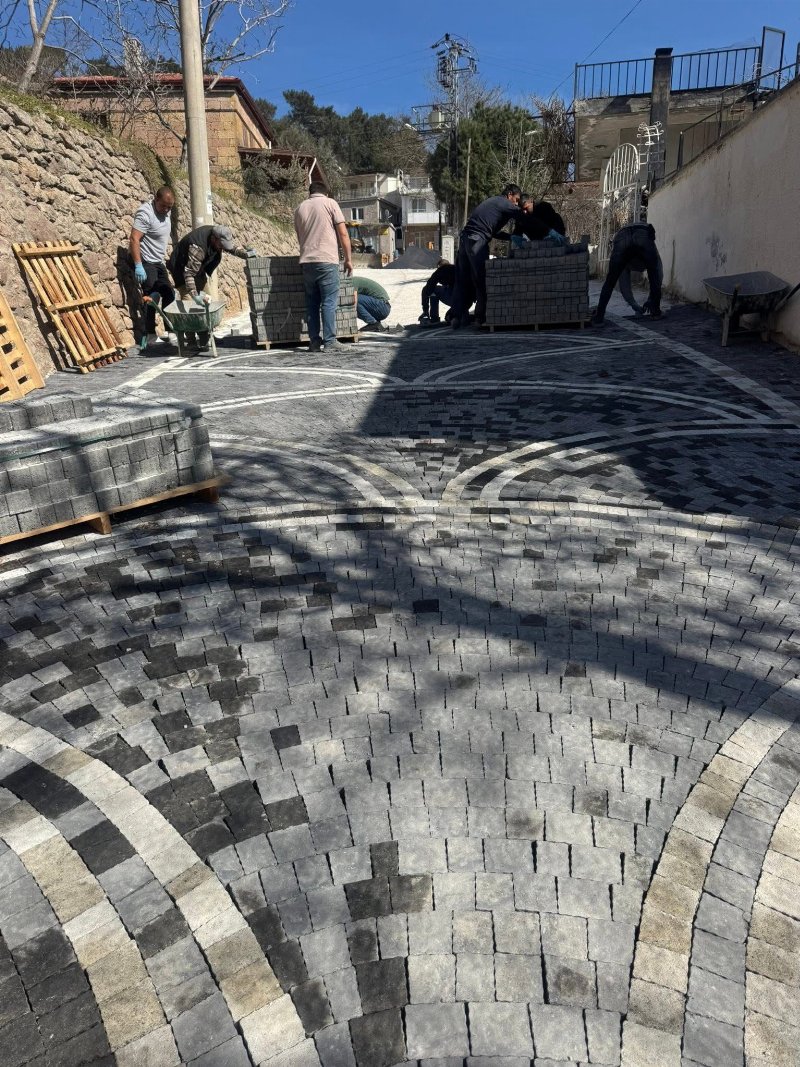 Yollarımızın parke yenileme işi